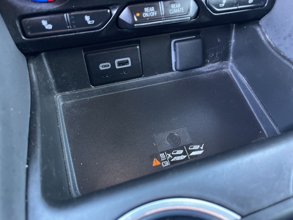 2024 Chevrolet Suburban RST