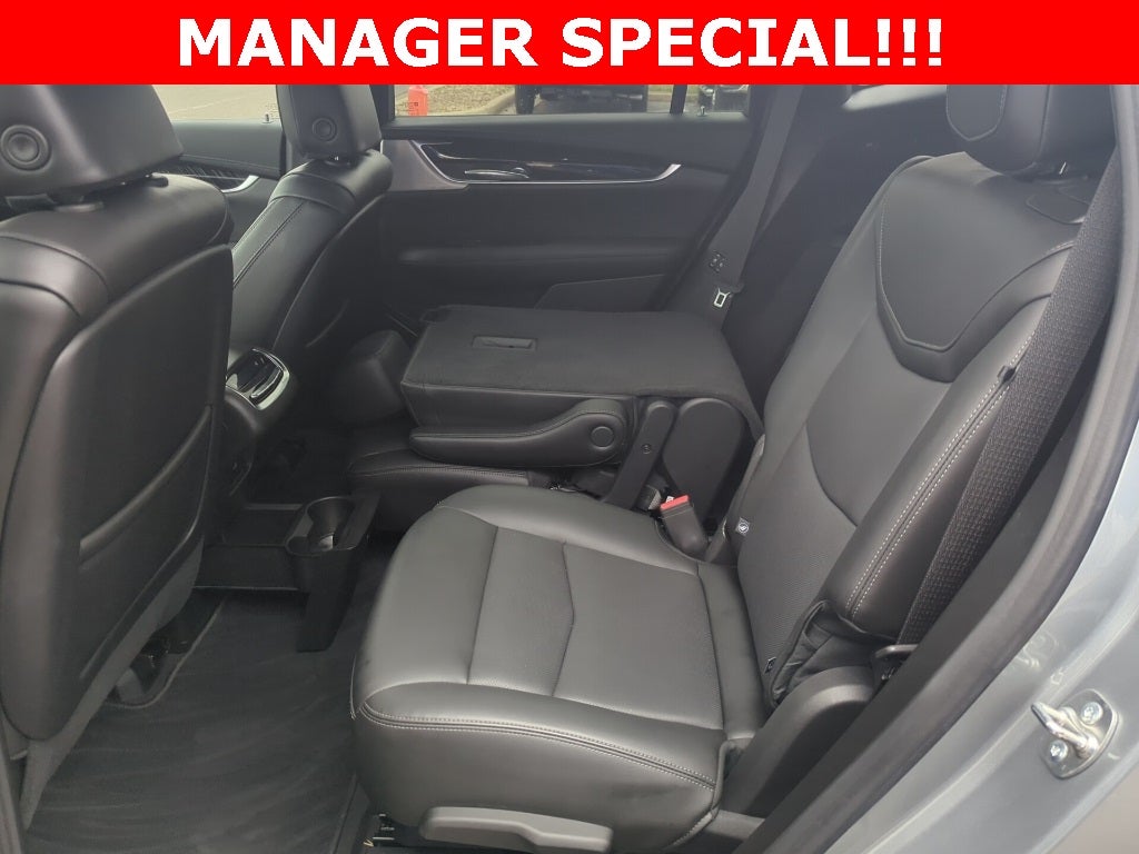 2025 Cadillac XT6 Premium Luxury