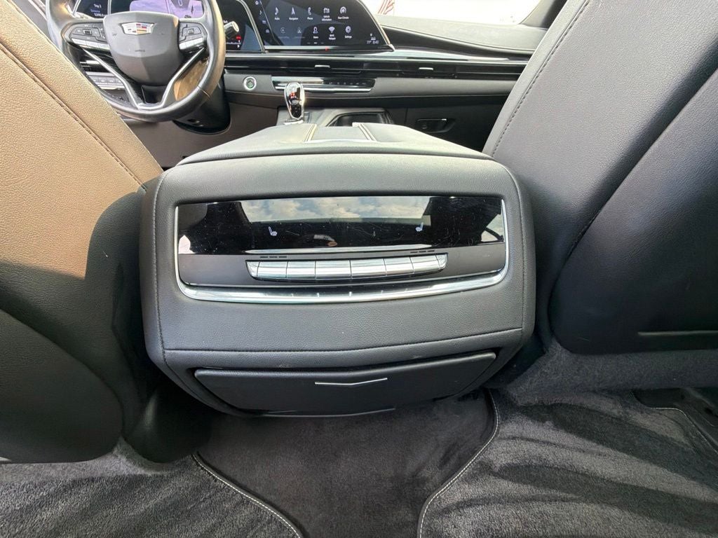 2022 Cadillac Escalade Sport