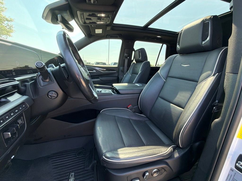 2023 Cadillac Escalade Sport