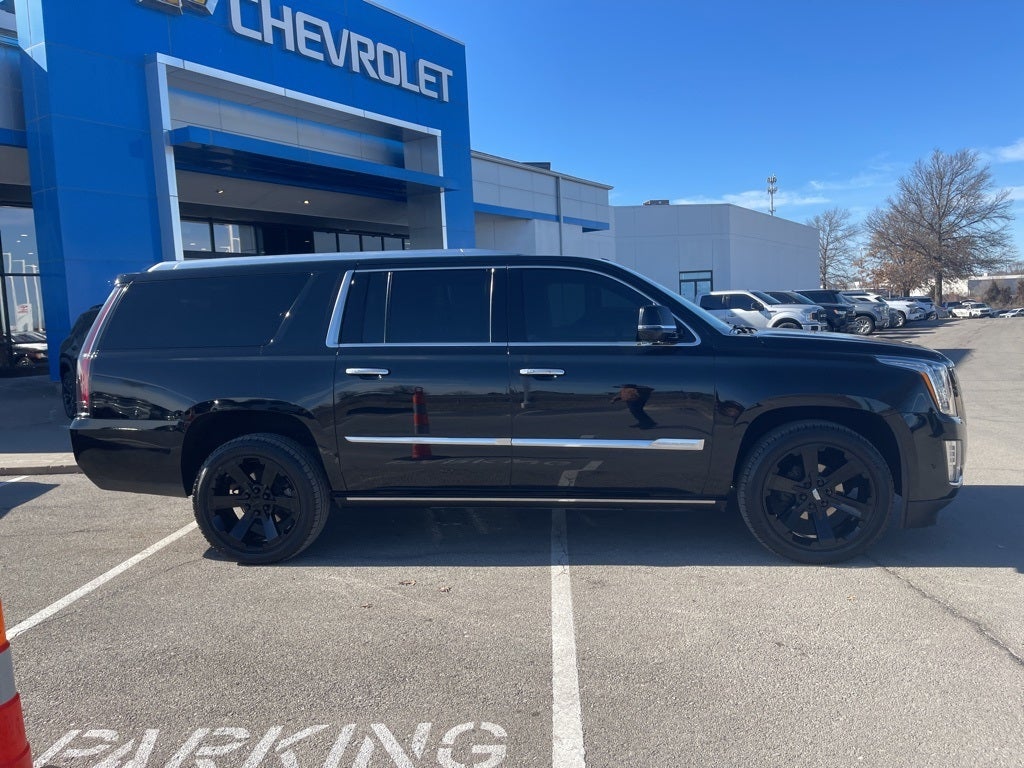 2019 Cadillac Escalade ESV Platinum Edition