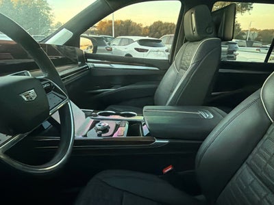 2025 Cadillac Escalade Sport Platinum
