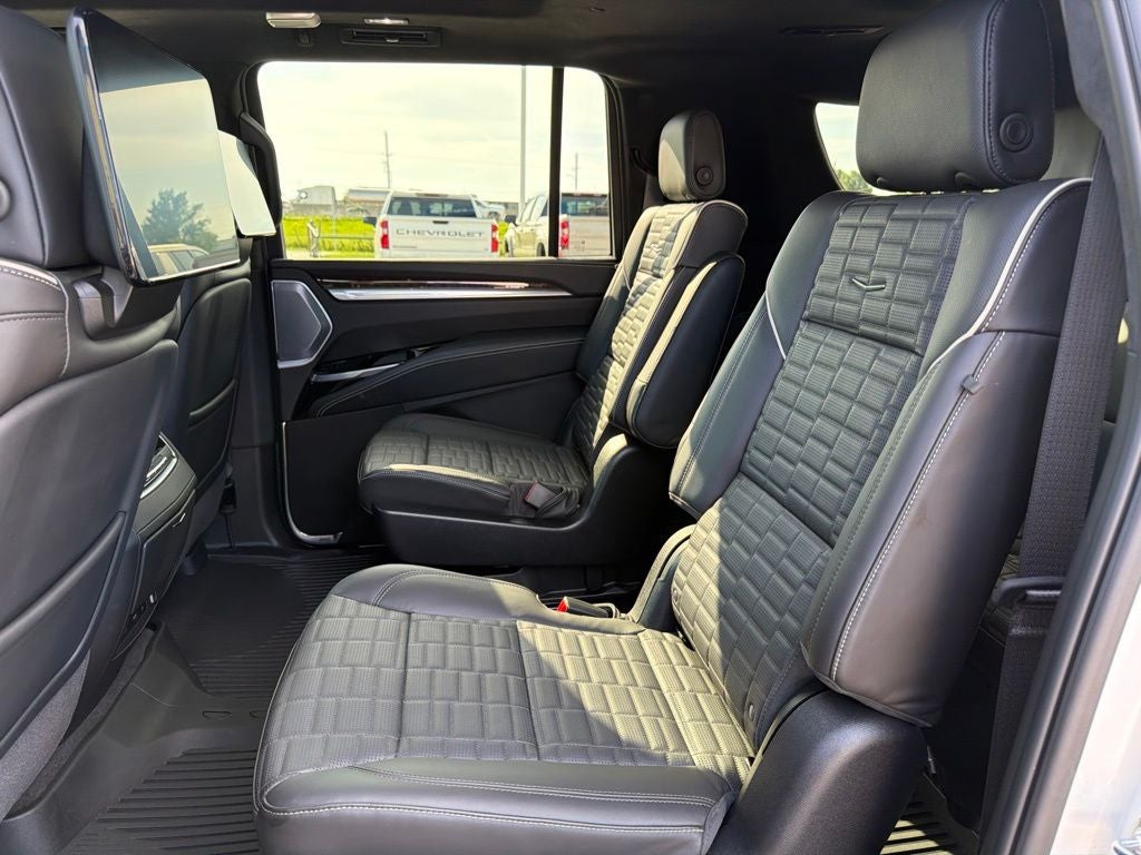 2025 Cadillac Escalade ESV Sport Platinum