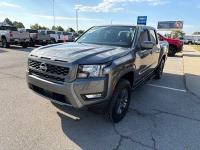 2025 Nissan Frontier SV