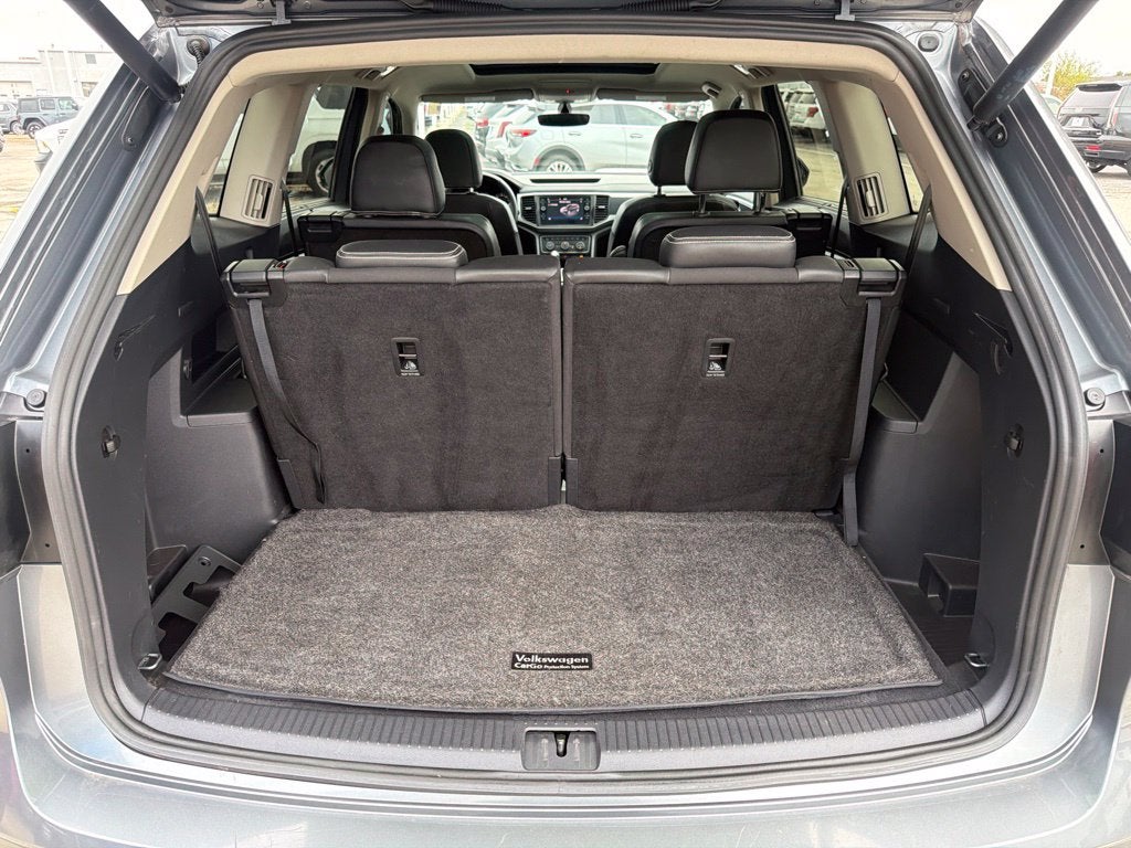 2021 Volkswagen Atlas 3.6L V6 SE w/Technology R-Line