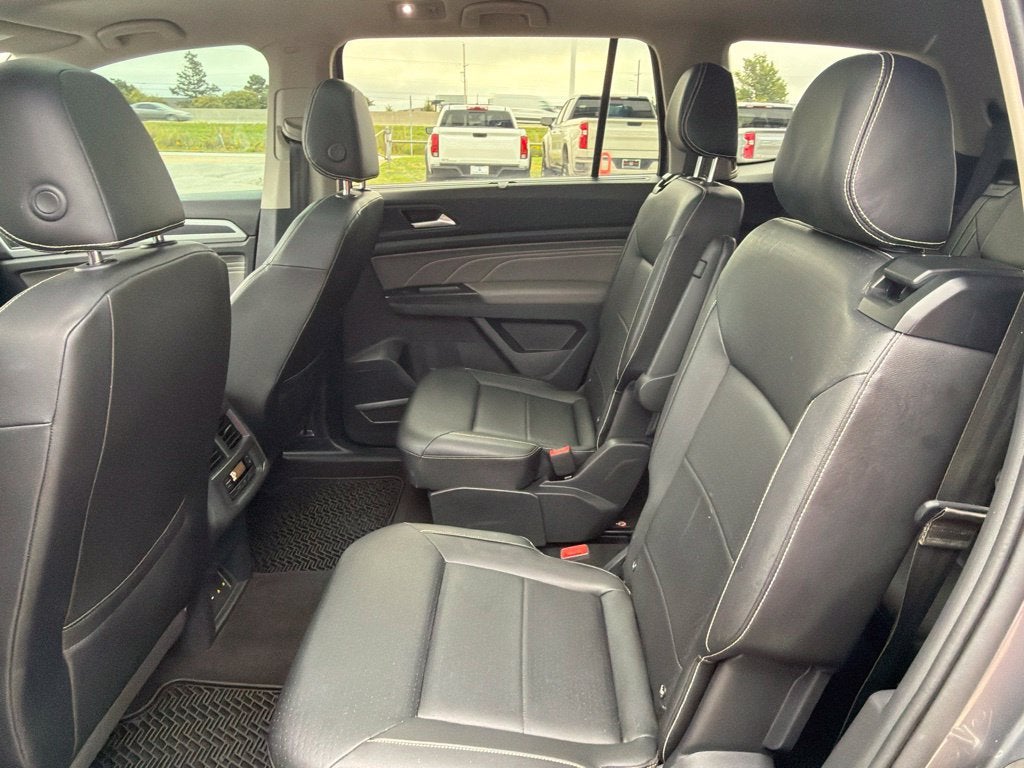 2021 Volkswagen Atlas 3.6L V6 SE w/Technology R-Line
