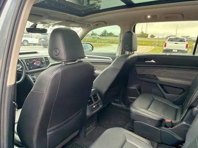 2021 Volkswagen Atlas 3.6L V6 SE w/Technology R-Line