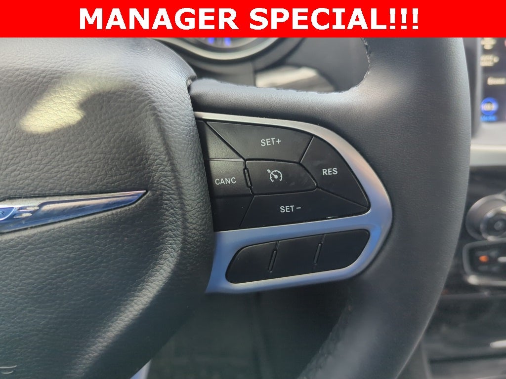 2022 Chrysler 300 Touring