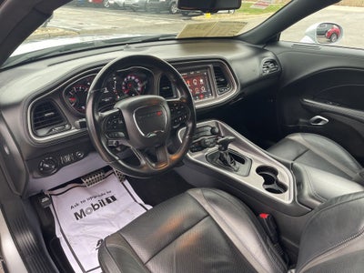 2022 Dodge Challenger SXT