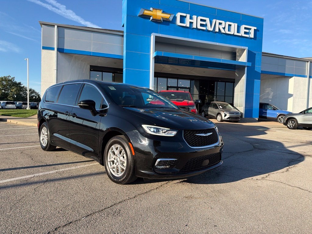 2025 Chrysler Pacifica