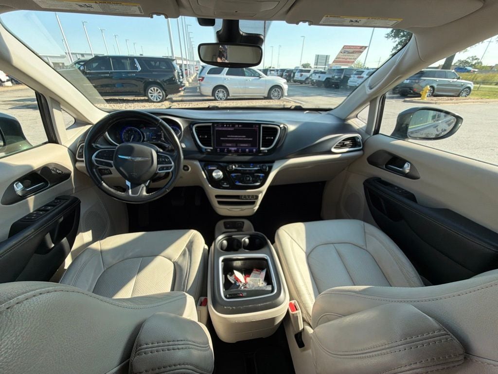 2021 Chrysler Pacifica Touring L