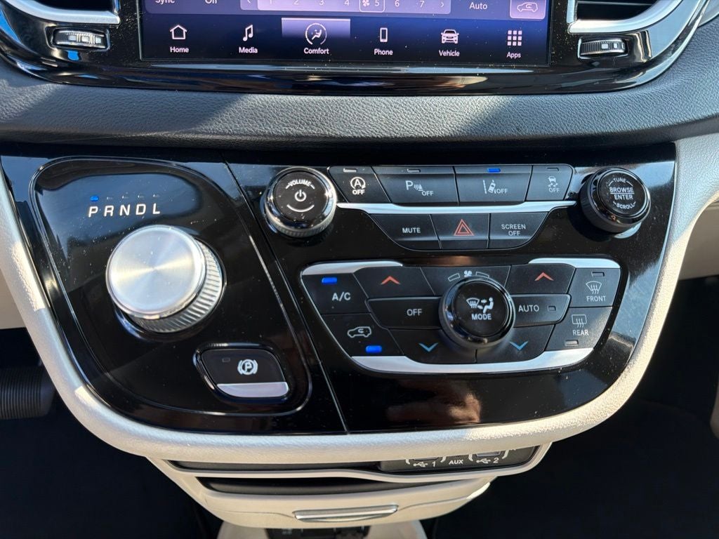 2021 Chrysler Pacifica Touring L