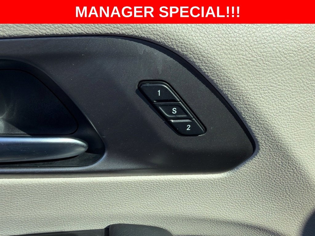 2021 Chrysler Pacifica Touring L