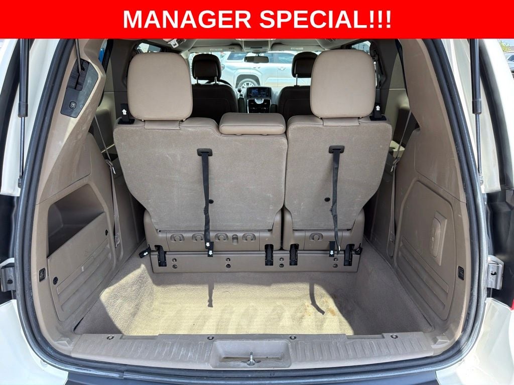 2012 Chrysler Town & Country Touring