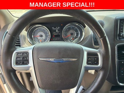 2012 Chrysler Town & Country Touring