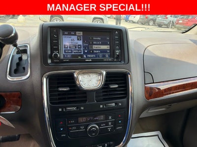 2012 Chrysler Town & Country Touring