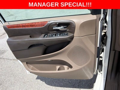 2012 Chrysler Town & Country Touring