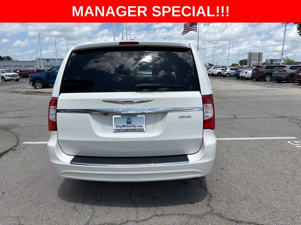 2012 Chrysler Town & Country Touring