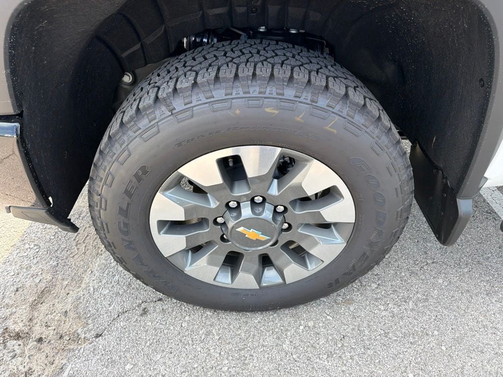 2026 Chevrolet Silverado 2500HD Custom