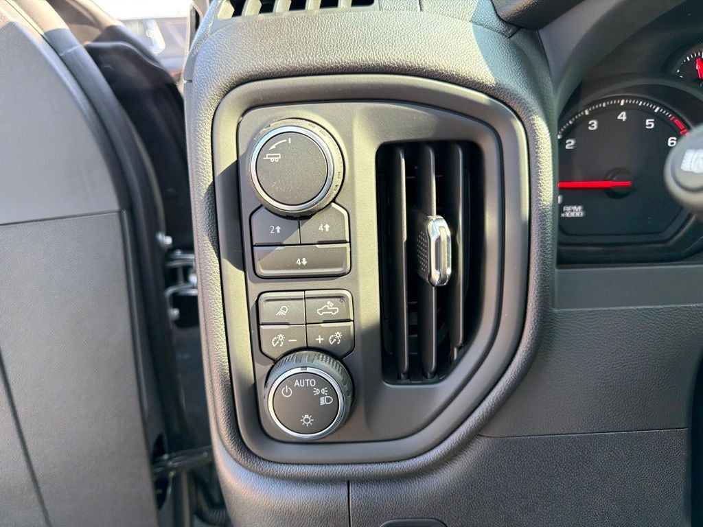 2026 Chevrolet Silverado 2500HD Custom