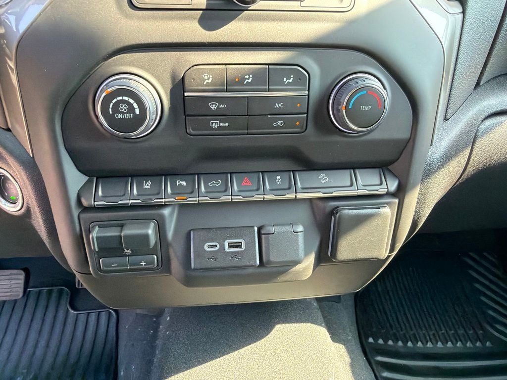 2026 Chevrolet Silverado 2500HD Custom