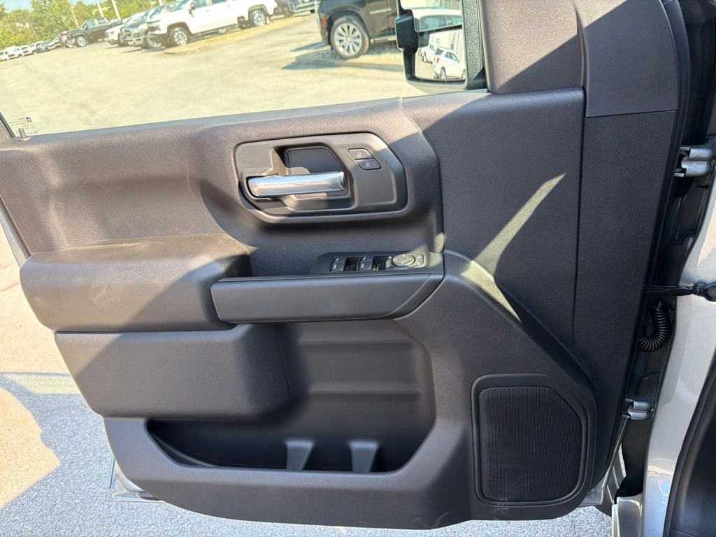2026 Chevrolet Silverado 2500HD Custom