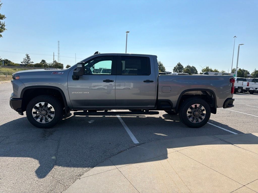 2026 Chevrolet Silverado 2500HD Custom