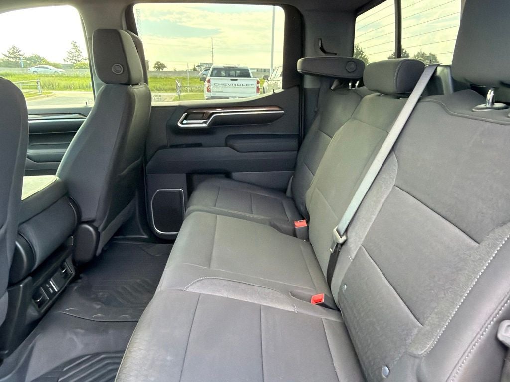 2024 Chevrolet Silverado 1500 LT LT1