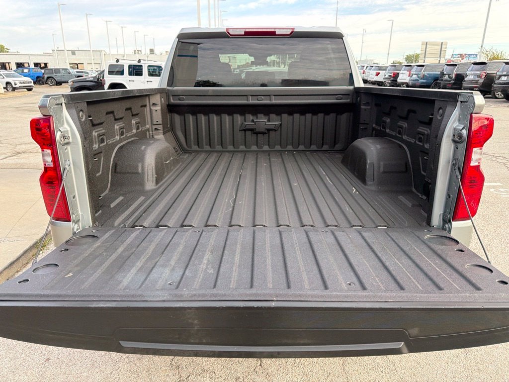 2025 Chevrolet Silverado 1500 LT LT1