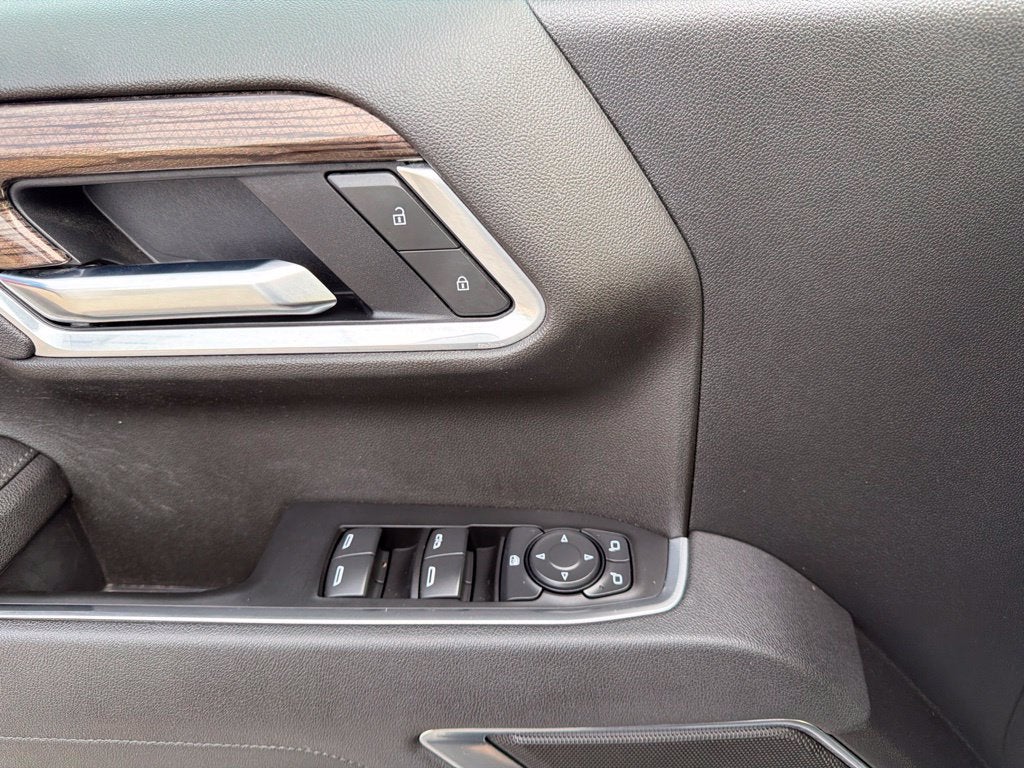 2025 Chevrolet Silverado 1500 LT LT1