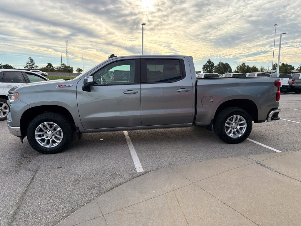 2025 Chevrolet Silverado 1500 LT LT1