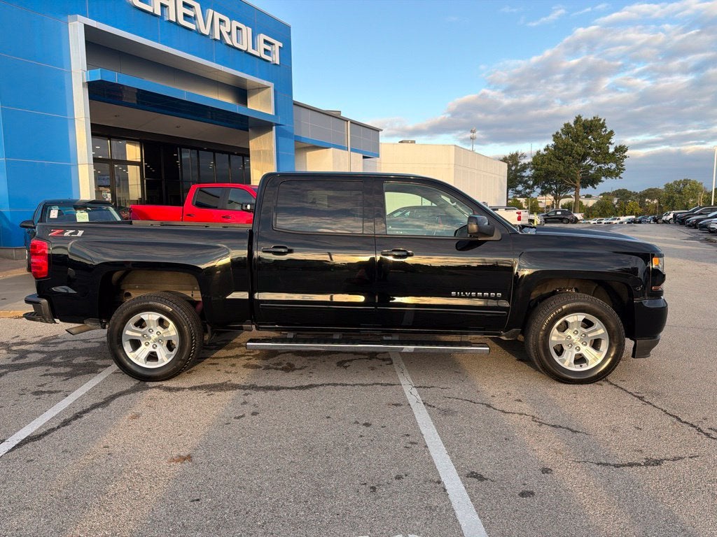 Certified 2018 Chevrolet Silverado 1500 LT Z71 with VIN 3GCUKREC7JG594537 for sale in Kansas City