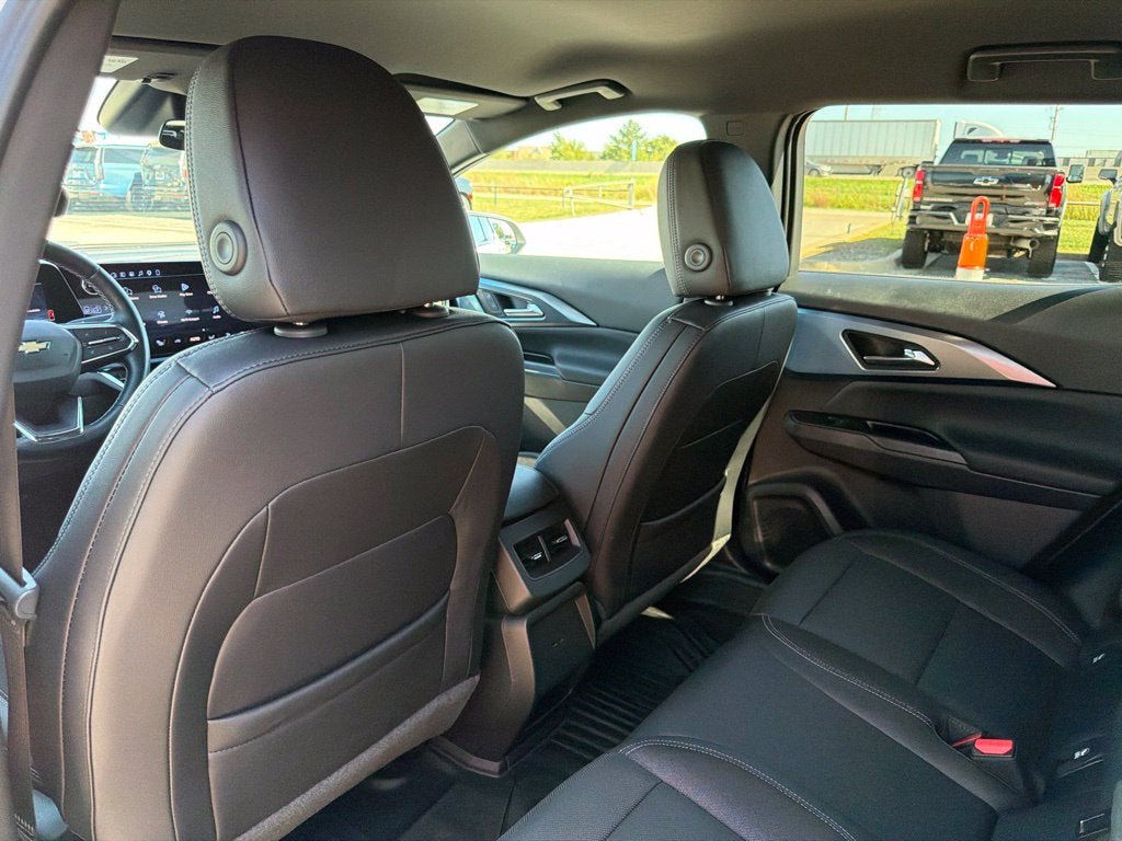 2024 Chevrolet Equinox EV LT