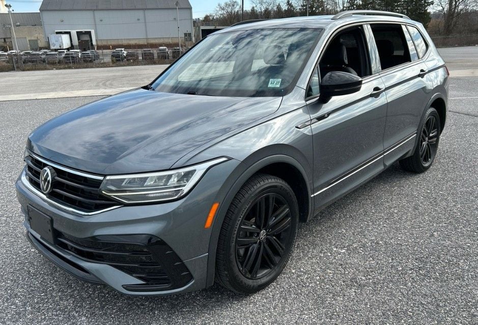 2022 Volkswagen Tiguan 2.0T SE R-Line Black