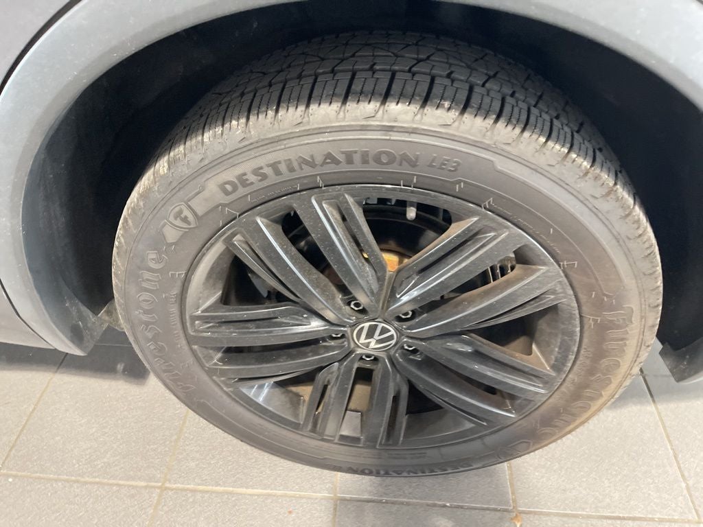 2022 Volkswagen Tiguan 2.0T SE R-Line Black