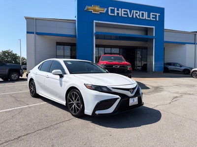 2024 Toyota Camry SE