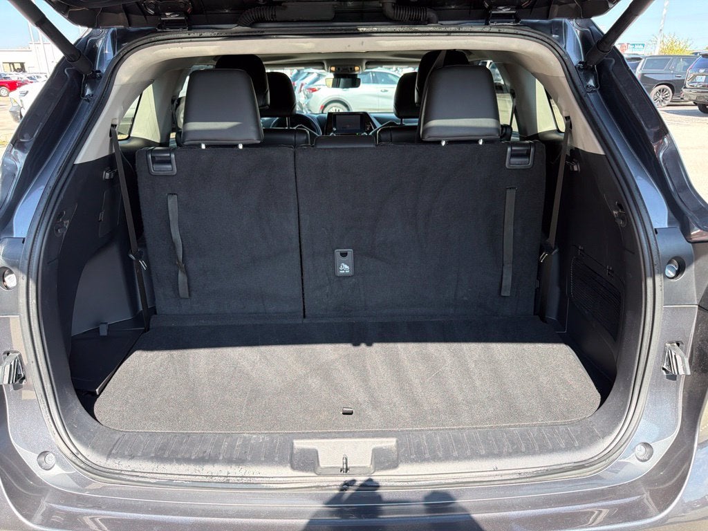 2025 Toyota Highlander XLE