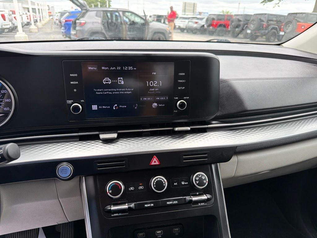 2022 Kia Carnival LXS
