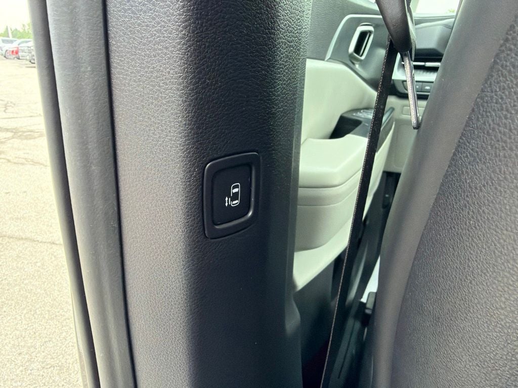 2024 Kia Carnival LX Seat Package
