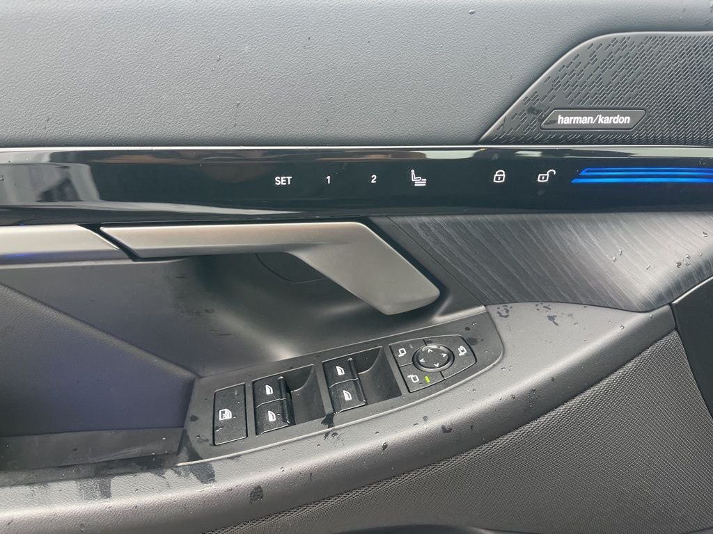 2025 BMW 5 Series 530i xDrive