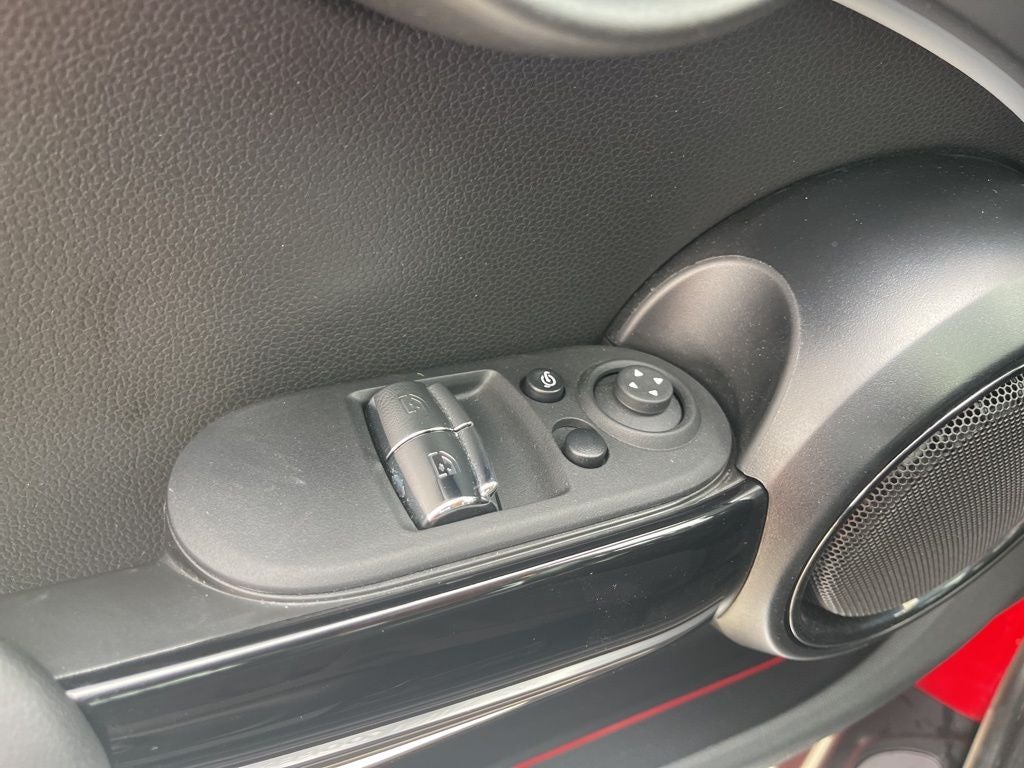 2024 MINI Cooper S Iconic