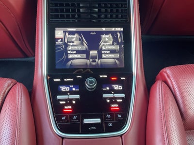 2018 Porsche Panamera Turbo