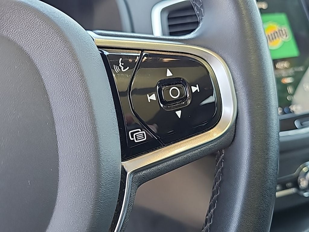 2023 Volvo XC90 B5 Core