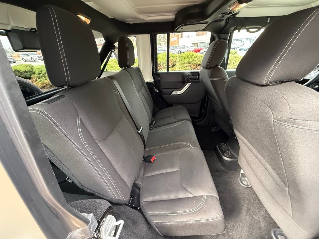 2016 Jeep Wrangler Unlimited Sahara