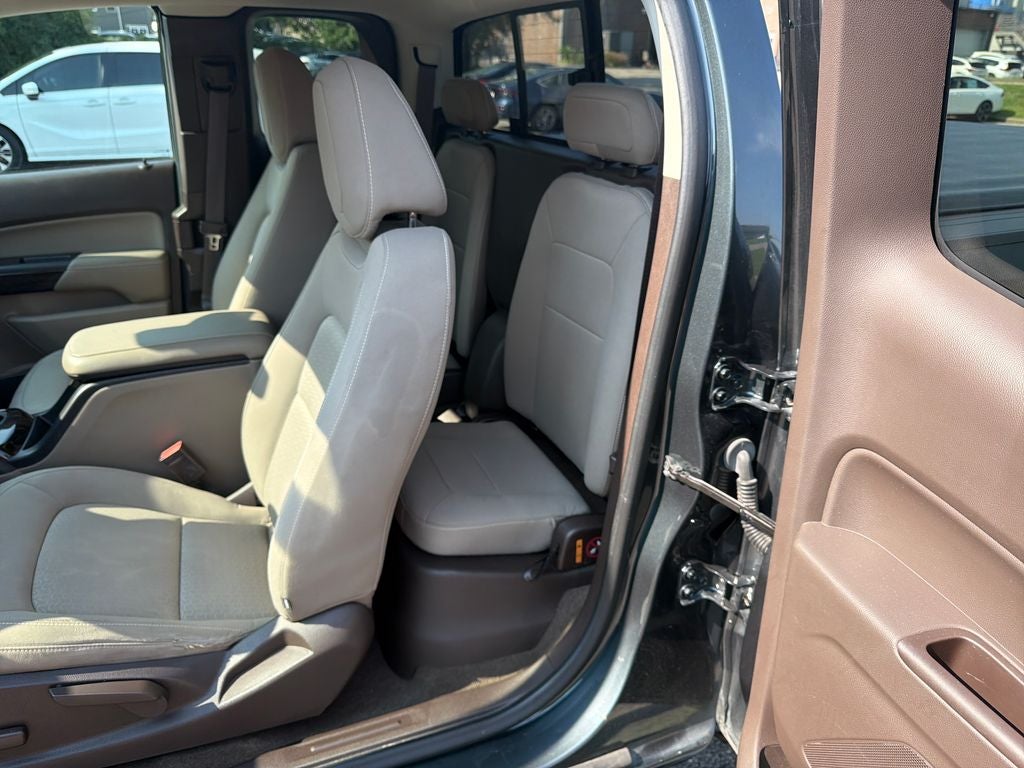 2017 GMC Canyon SLE1