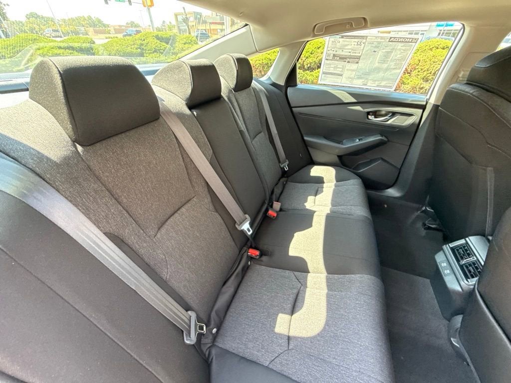 2025 Honda Accord 1.5T SE