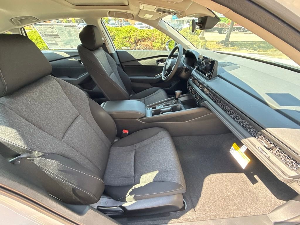 2025 Honda Accord 1.5T SE