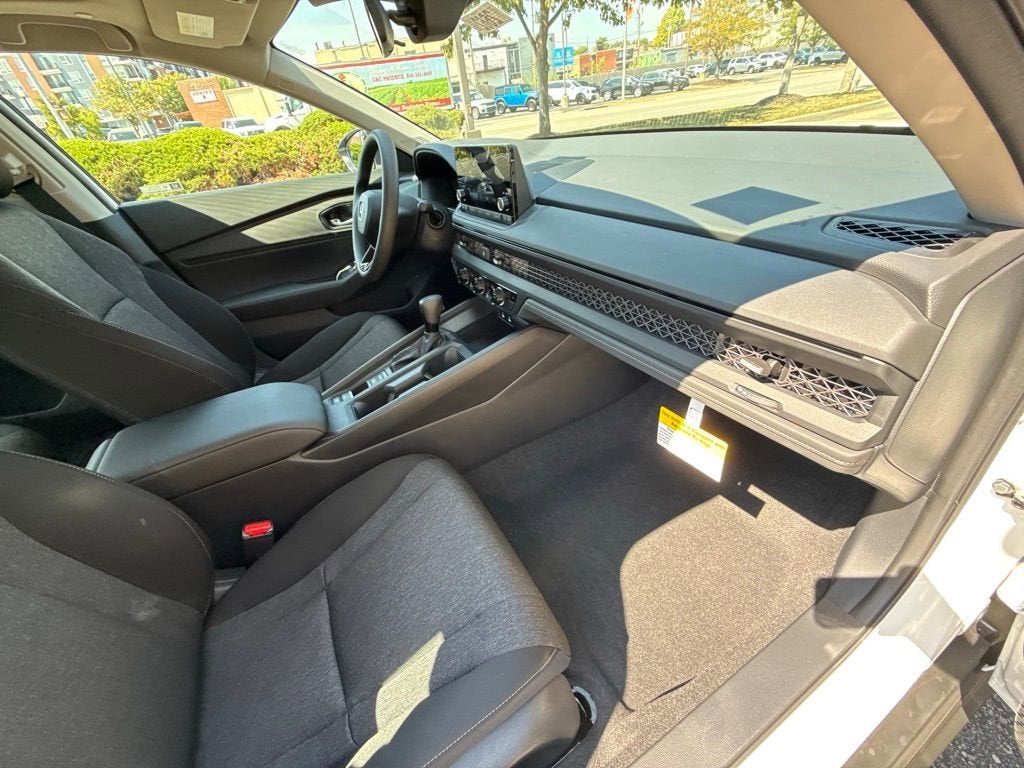 2025 Honda Accord 1.5T SE