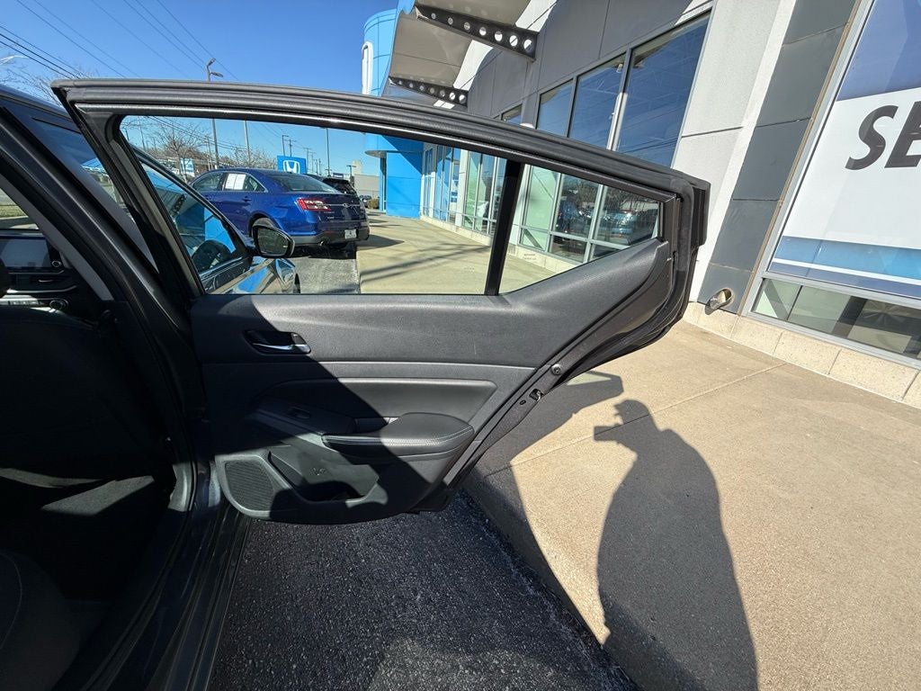 2022 Nissan Altima 2.5 SV