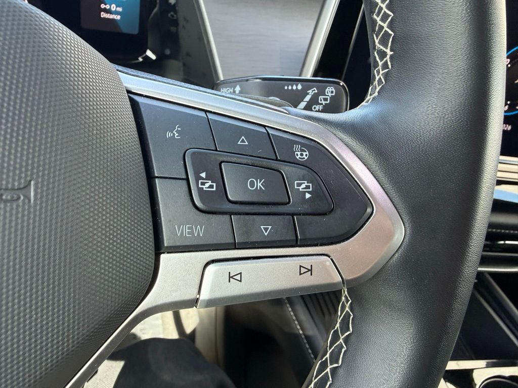 2025 Volkswagen Atlas Cross Sport 2.0T SE w/Technology